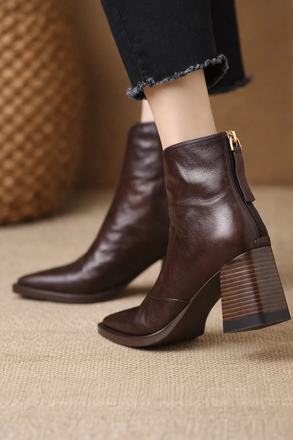 Square Head V Notch Heels